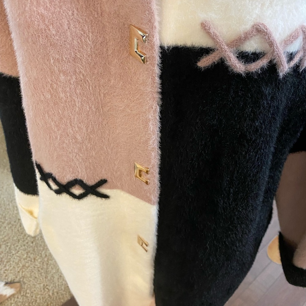 Alpaca Jacket - Picture 4 of 8